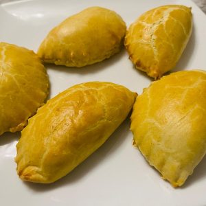 chicken pie (medium) (30pcs)