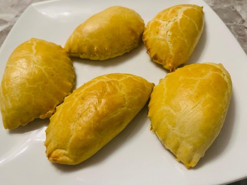 chicken pie (medium) (30pcs)